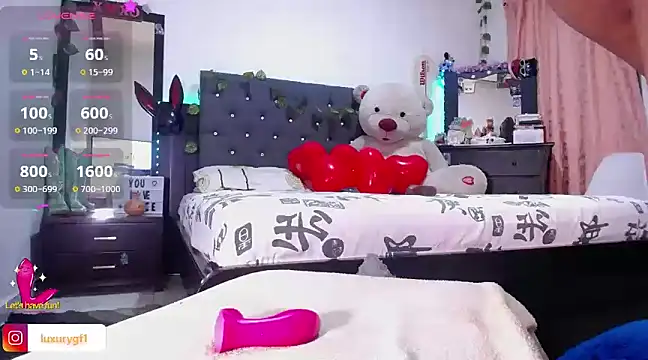 Snapshot of Pocahontaslovex chatting on 02/20/25, 09:11 Pocahontaslovex online show from 02/20/25, 09:11