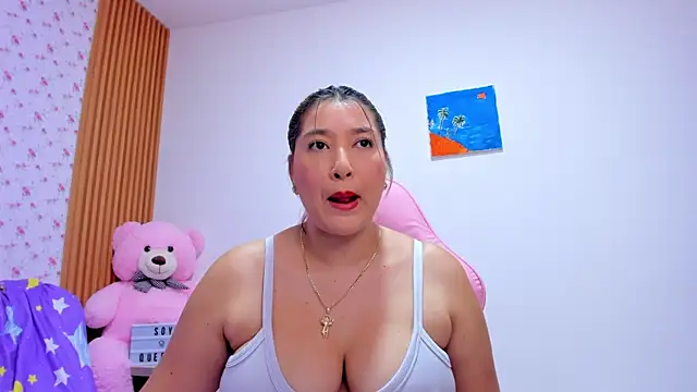 Snapshot of Soyqueen chatting on 05/16/26, 03:58 Soyqueen online show from 05/16/26, 03:58