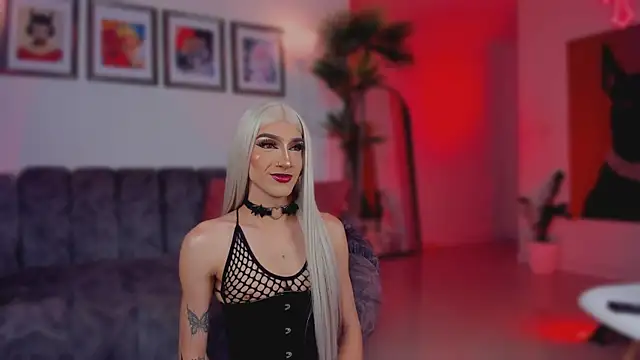 Taylor  foxxx online show from 12/04/25, 05:39