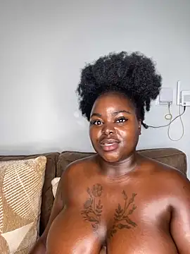 Honeycoco0211 online show from 03/28/26, 06:13