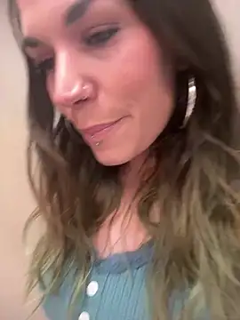 Snapshot of Lady_Knaller chatting on 03/15/26, 07:53 Lady Knaller online show from 03/15/26, 07:53