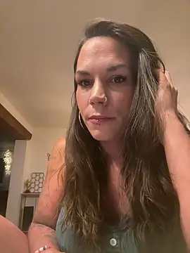 Snapshot of Lady_Knaller chatting on 06/10/26, 07:24 Lady Knaller online show from 06/10/26, 07:24