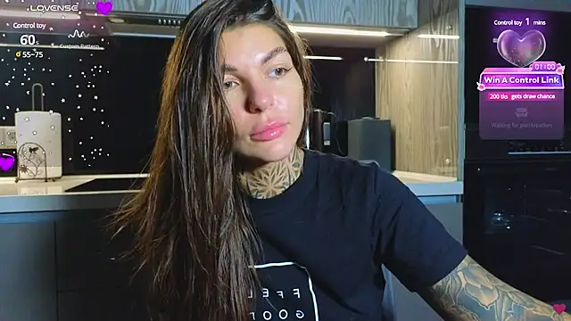 Snapshot of tattooedBabyy chatting on 01/12/25, 08:25 tattooedBabyy online show from 01/12/25, 08:25