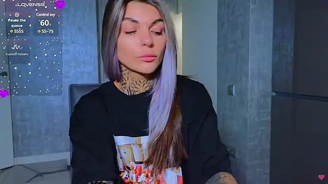 Snapshot of tattooedBabyy chatting on 01/31/25, 11:24 tattooedBabyy online show from 01/31/25, 11:24