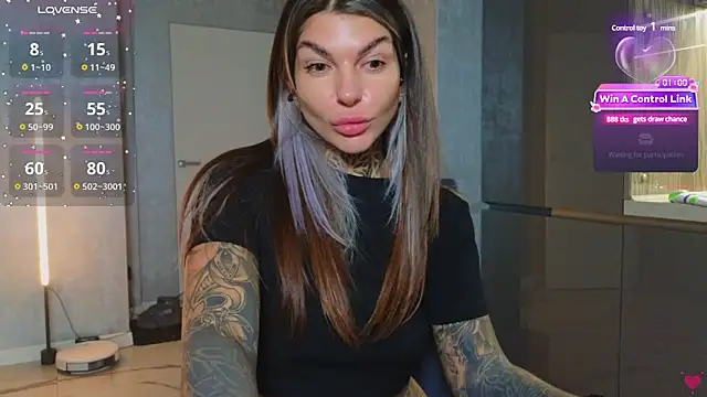 Snapshot of tattooedBabyy chatting on 02/20/25, 09:22 tattooedBabyy online show from 02/20/25, 09:22