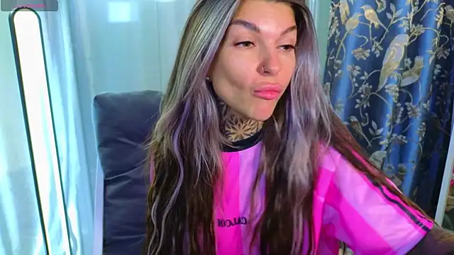 Snapshot of tattooedBabyy chatting on 10/03/25, 09:17 tattooedBabyy online show from 10/03/25, 09:17