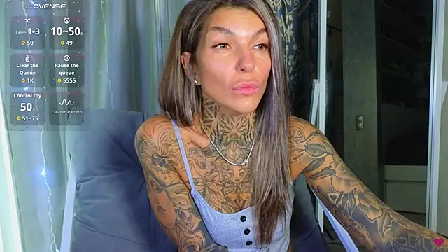 Snapshot of tattooedBabyy chatting on 11/22/25, 08:13 tattooedBabyy online show from 11/22/25, 08:13