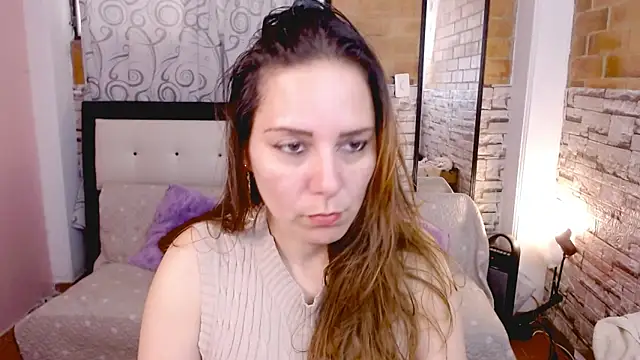 camila delarosa online show from 02/06/26, 07:06