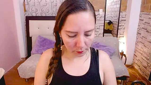 Snapshot of camila_delarosa chatting on 03/06/26, 05:42 camila delarosa online show from 03/06/26, 05:42