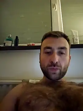 Snapshot of TIGERRR86 chatting on 12/07/24, 10:39 TIGERRR86 online show from 12/07/24, 10:39