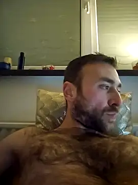 Snapshot of TIGERRR86 chatting on 12/14/24, 05:03 TIGERRR86 online show from 12/14/24, 05:03