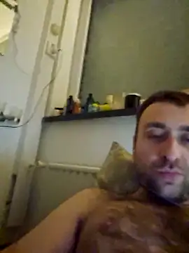 Snapshot of TIGERRR86 chatting on 02/13/25, 11:58 TIGERRR86 online show from 02/13/25, 11:58