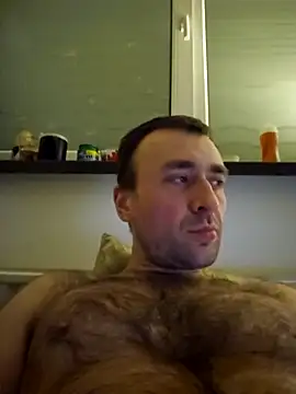 Snapshot of TIGERRR86 chatting on 03/03/25, 09:48 TIGERRR86 online show from 03/03/25, 09:48