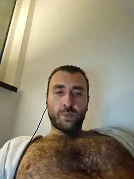 Snapshot of TIGERRR86 chatting on 09/20/25, 10:11 TIGERRR86 online show from 09/20/25, 10:11