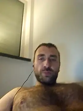 Snapshot of TIGERRR86 chatting on 09/21/25, 09:49 TIGERRR86 online show from 09/21/25, 09:49