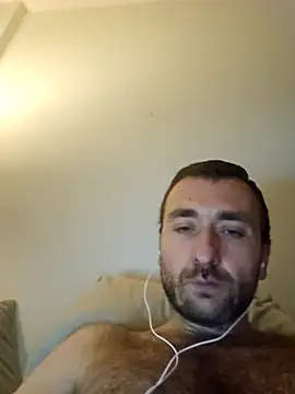 Snapshot of TIGERRR86 chatting on 11/09/25, 12:20 TIGERRR86 online show from 11/09/25, 12:20