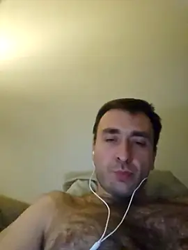 Snapshot of TIGERRR86 chatting on 11/24/25, 10:31 TIGERRR86 online show from 11/24/25, 10:31