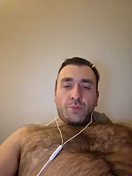 Snapshot of TIGERRR86 chatting on 02/01/26, 08:18 TIGERRR86 online show from 02/01/26, 08:18