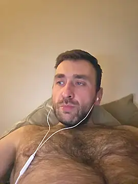 Snapshot of TIGERRR86 chatting on 02/18/26, 09:11 TIGERRR86 online show from 02/18/26, 09:11