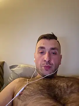 Snapshot of TIGERRR86 chatting on 03/04/26, 10:38 TIGERRR86 online show from 03/04/26, 10:38