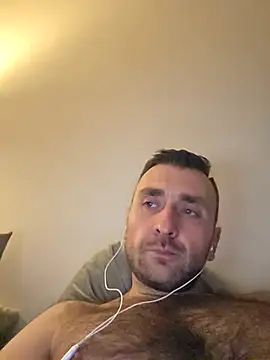 Snapshot of TIGERRR86 chatting on 03/12/26, 12:50 TIGERRR86 online show from 03/12/26, 12:50