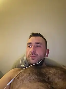 Snapshot of TIGERRR86 chatting on 03/15/26, 08:04 TIGERRR86 online show from 03/15/26, 08:04