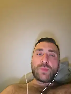 Snapshot of TIGERRR86 chatting on 04/02/26, 08:06 TIGERRR86 online show from 04/02/26, 08:06