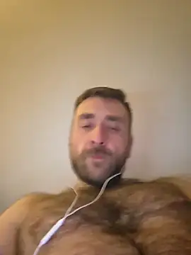 Snapshot of TIGERRR86 chatting on 04/07/26, 12:33 TIGERRR86 online show from 04/07/26, 12:33