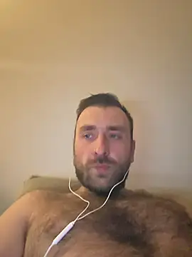 Snapshot of TIGERRR86 chatting on 04/08/26, 09:15 TIGERRR86 online show from 04/08/26, 09:15