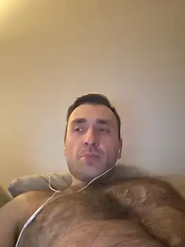 Snapshot of TIGERRR86 chatting on 04/12/26, 08:14 TIGERRR86 online show from 04/12/26, 08:14