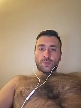 Snapshot of TIGERRR86 chatting on 04/26/26, 04:21 TIGERRR86 online show from 04/26/26, 04:21