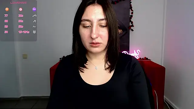 Snapshot of ElmiraPowers chatting on 12/04/24, 01:31 ElmiraPowers online show from 12/04/24, 01:31