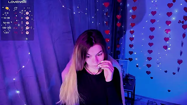 Sweet me  online show from 03/05/26, 06:42