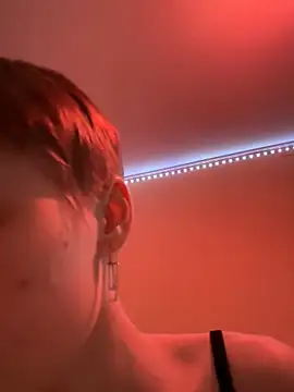 Snapshot of Crayzy_Luv chatting on 02/19/25, 03:38 Crayzy Luv online show from 02/19/25, 03:38