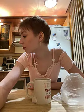 Snapshot of Crayzy_Luv chatting on 03/13/25, 09:26 Crayzy Luv online show from 03/13/25, 09:26