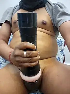 uttam19 online show from 02/20/25, 03:45