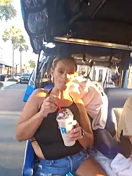 Dixiefaye Pika online show from 11/20/25, 09:36