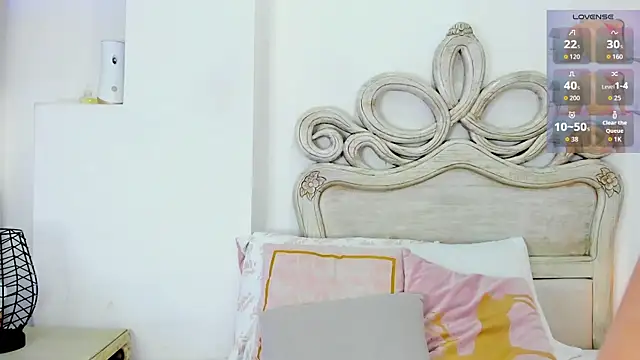 Snapshot of Valerith_Vega_ chatting on 11/29/25, 12:08 Valerith Vega online show from 11/29/25, 12:08