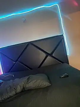 Snapshot of ScarlettAndClark chatting on 01/03/25, 11:44 ScarlettAndClark online show from 01/03/25, 11:44