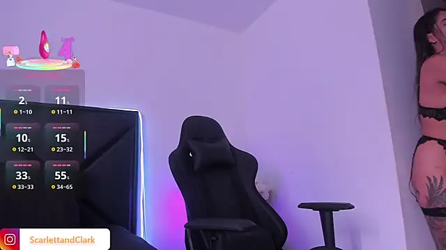 Snapshot of ScarlettAndClark chatting on 09/19/25, 01:34 ScarlettAndClark online show from 09/19/25, 01:34