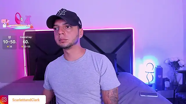 Snapshot of ScarlettAndClark chatting on 09/24/25, 05:55 ScarlettAndClark online show from 09/24/25, 05:55