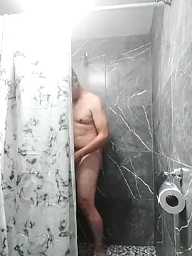 Carlos16628 online show from 10/17/25, 09:28