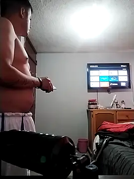 Carlos16628 online show from 10/27/25, 05:28