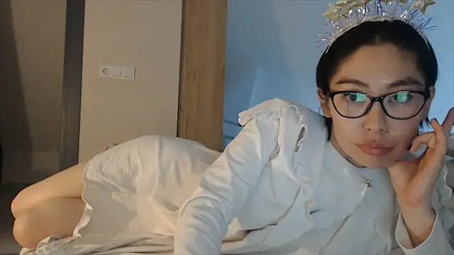 Kunimitsuu  online show from 12/25/24, 09:22