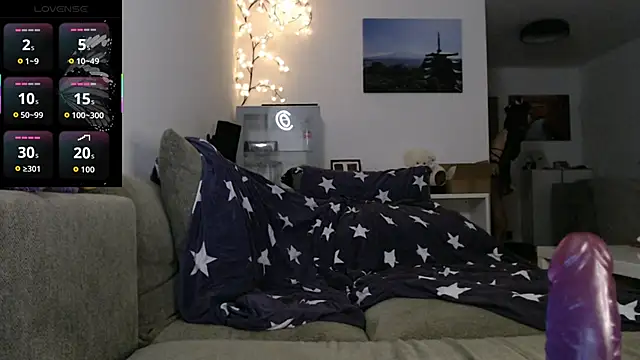 Kunimitsuu  online show from 10/31/25, 10:55