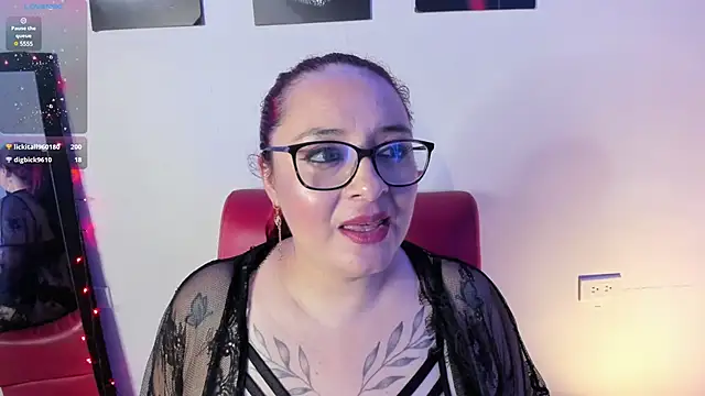 Snapshot of katherina_diaz chatting on 02/21/25, 04:40 katherina diaz online show from 02/21/25, 04:40