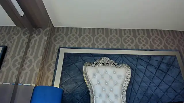 Janna Rousse  online show from 02/04/26, 12:00