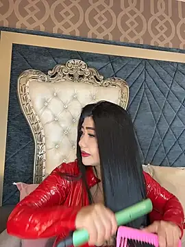 Snapshot of Janna_Rousse_ chatting on 04/16/26, 01:01 Janna Rousse online show from 04/16/26, 01:01