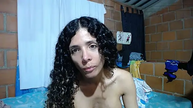 Snapshot of Nadia_Monroe chatting on 09/21/25, 12:12 Nadia Monroe online show from 09/21/25, 12:12