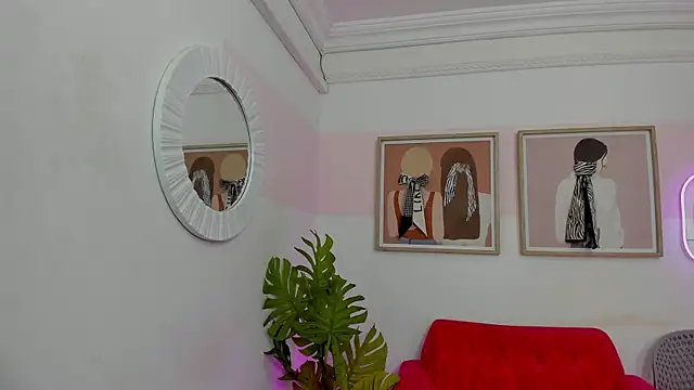 Snapshot of Miakhalifa_7 chatting on 10/27/25, 03:32 Miakhalifa 7 online show from 10/27/25, 03:32